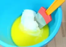 como limpar um balde de plástico